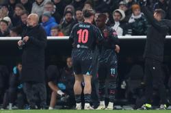 包含清晨曼城遗憾出局——NBA季后赛节点到来；更衣室稳定；细节决定成败的词条-星空娱乐网站