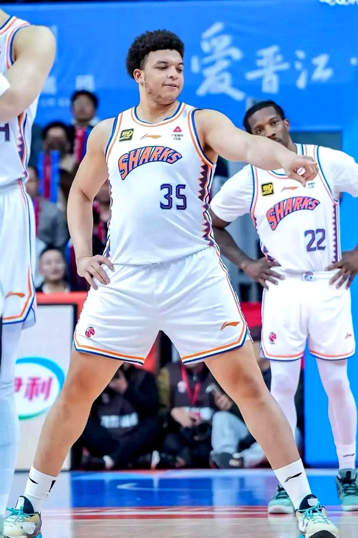 风云突变！新疆广汇清晨外线爆发，CBA常规赛版图或变，压力陡增，轮换策略成焦点的简单介绍