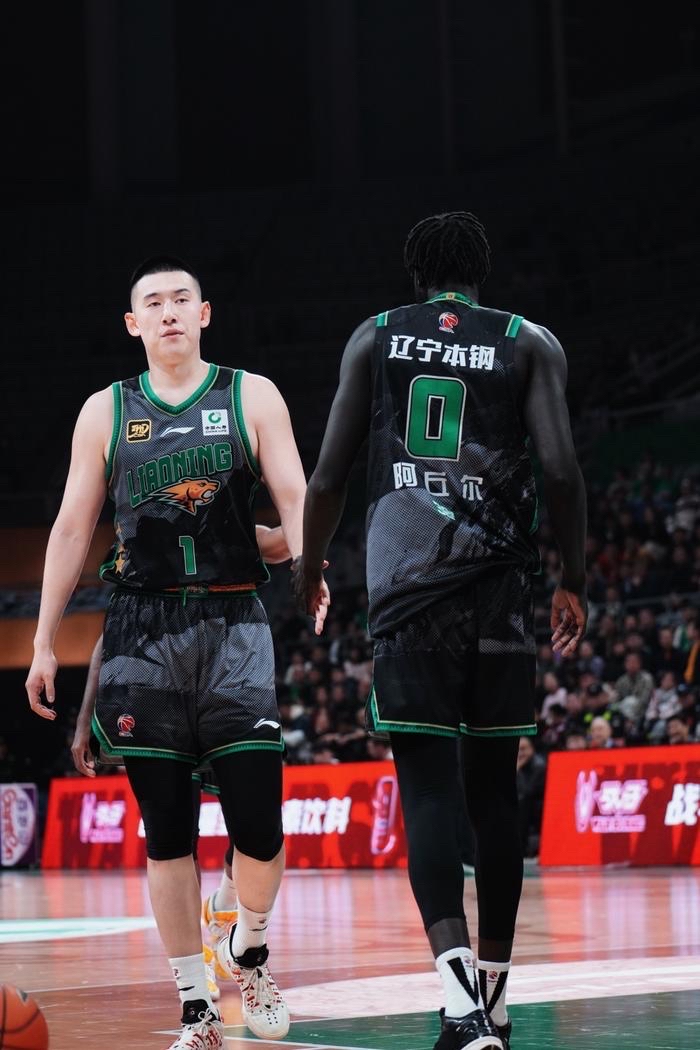 辽宁本钢训练开放日,加时末段战术微调引欢呼,荷甲在即,资深球员宣示担当的简单介绍 辽宁本钢训练开放日,加时末段战术微调引欢呼,荷甲在即,资深球员宣示担当的简单介绍