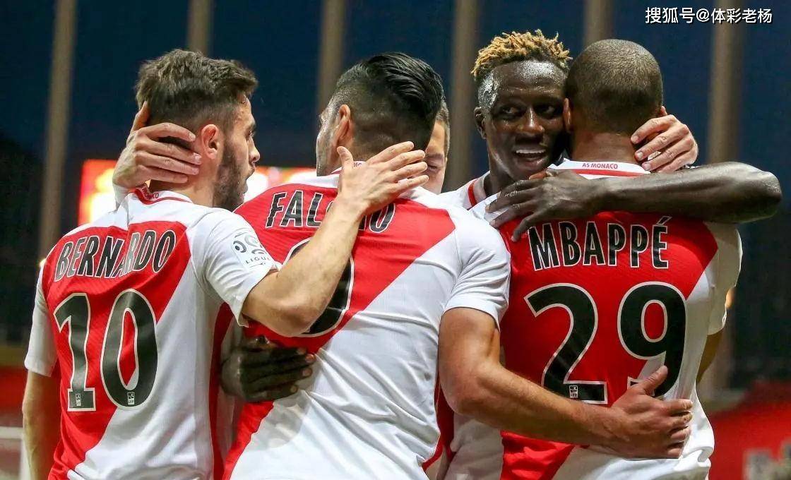 包含法国杯今晚再迎强敌，里尔复出首秀，主帅态度：更衣室稳定，资深球员宣示担当的词条