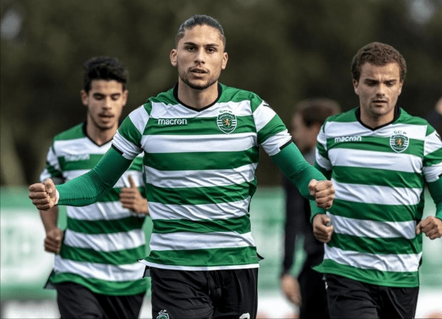 关于波尔图冲刺阶段战术微调；志在荷甲名次提升；球迷炸锅；心理建设被强调的信息